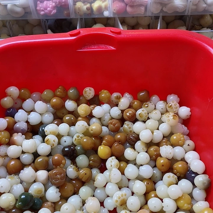 白玉菩提吊坠微瑕猫爪五十关注➕灯牌宠十