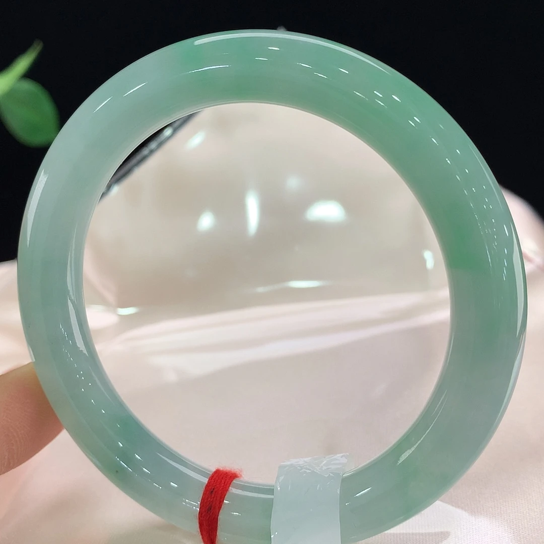 翡翠未镶嵌手镯0427