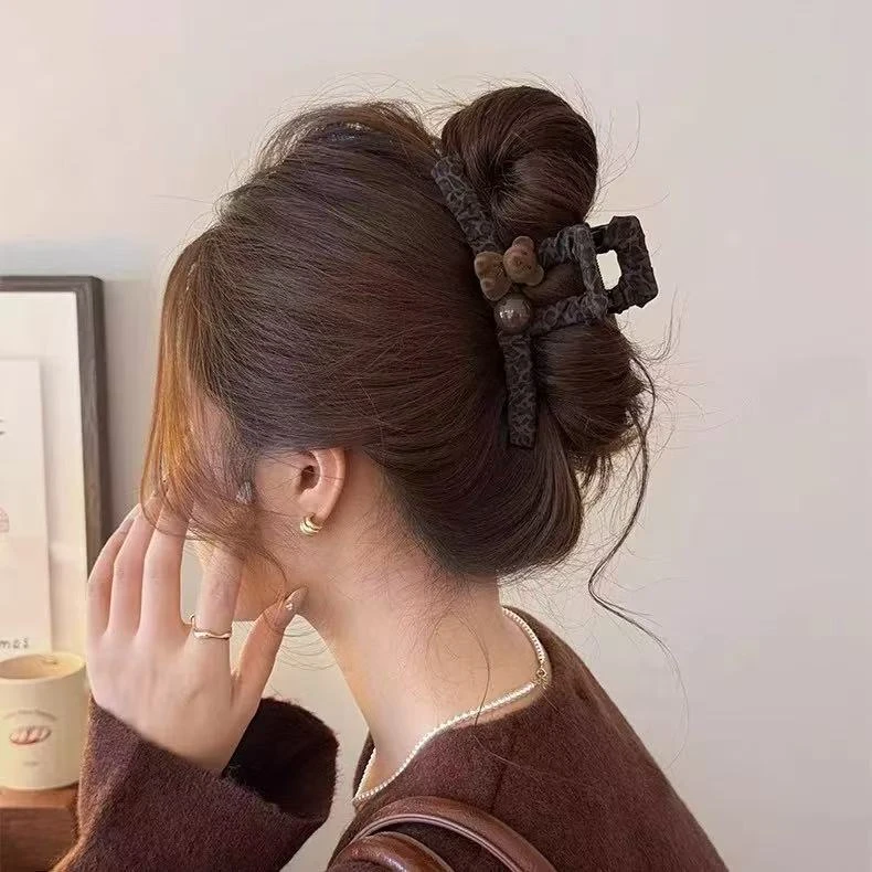 韩版美拉德棕色小熊豹纹高级感成人网红款可爱女孩发夹