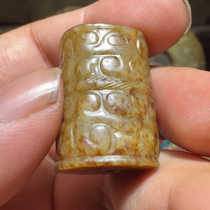 龙***鸣和田玉（糖玉）未镶嵌颈饰