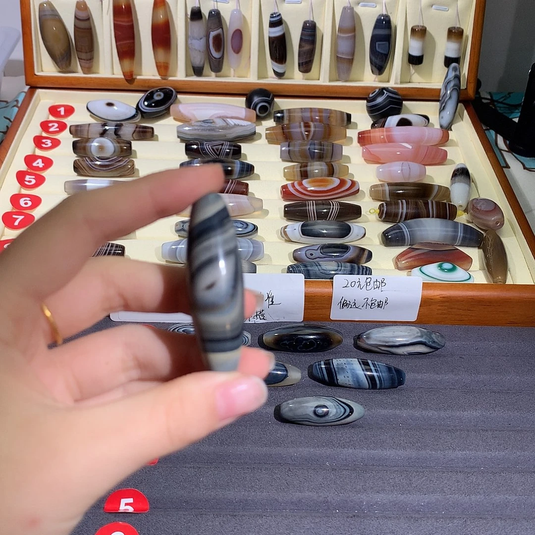 无***常玛瑙/玉髓未镶嵌颈饰