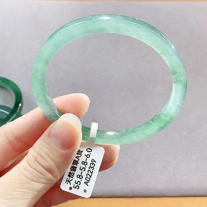 【闪购商品】未镶嵌手镯翡翠