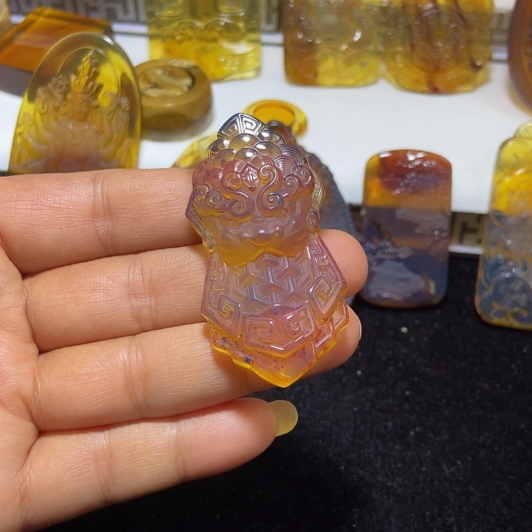 琥珀颈饰未镶嵌缅甸天然琥珀吊坠