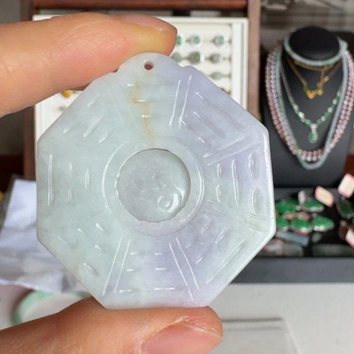 翡翠未镶嵌颈饰双十二 福利款