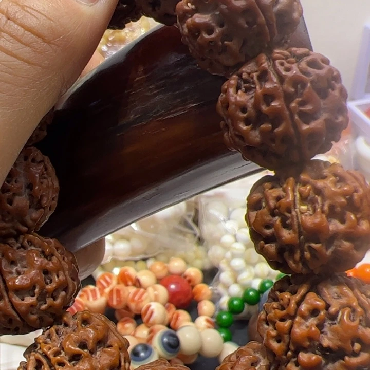 大果紫檀（缅甸花梨）麝红摆件