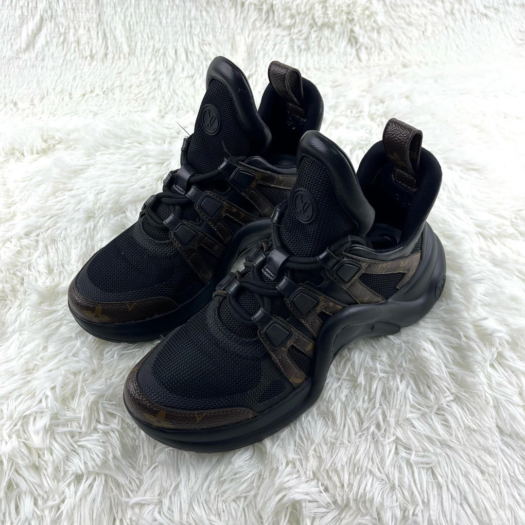 99新 LouisVuitton/路易威登 黑棕老花拱桥老爹鞋 37码 咩