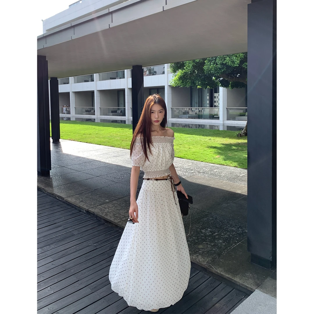 70不是七十【浅色杉屿】夏季雪纺一字肩打揽收腰花苞重工长款套装