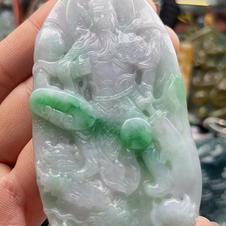 翡翠未镶嵌颈饰挂件