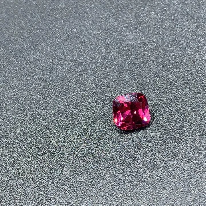 石榴石裸石未镶嵌喵***岛1.46克拉