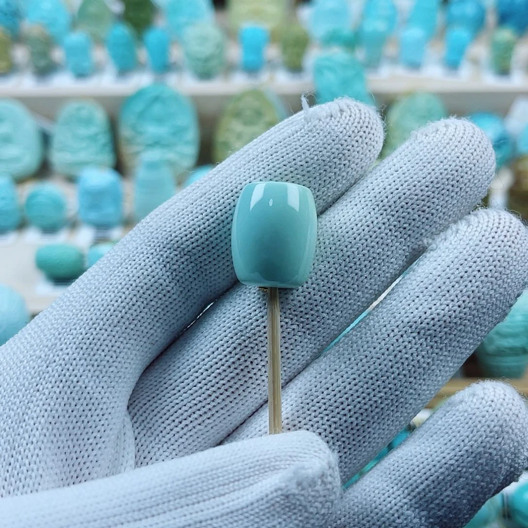 绿松石未镶嵌珠宝奇石