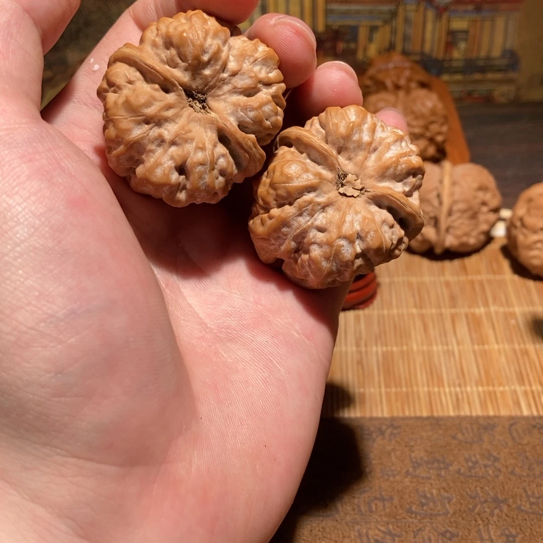 橘***味大叶紫檀（黑酸枝木类）蛤蟆头D11