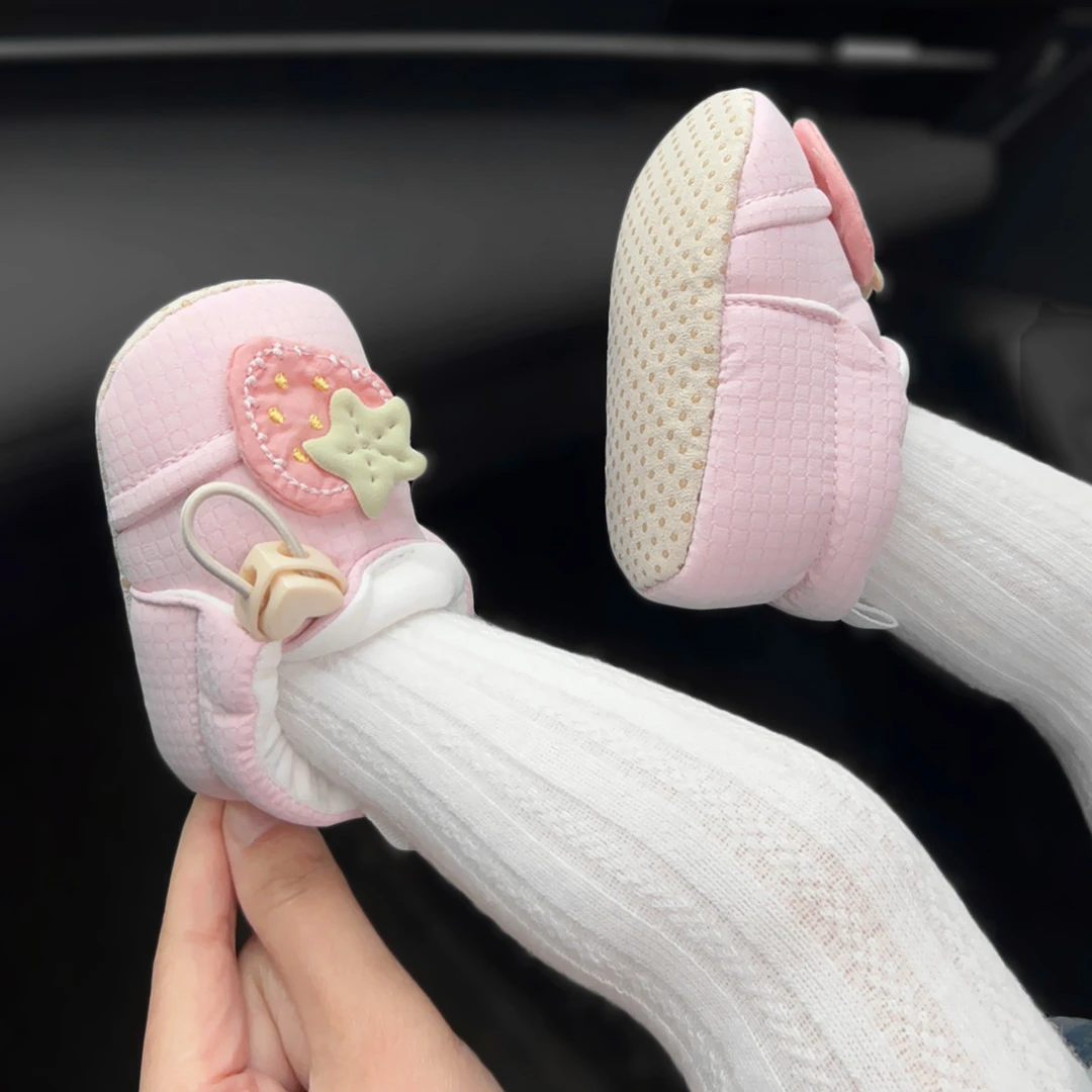 秋季甜美婴儿鞋女宝宝抽绳学步鞋软底不掉甜美草莓小月龄步前单鞋
