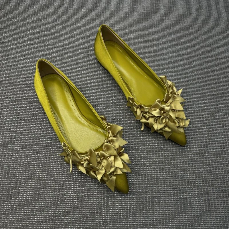 2025年新款法式百搭通勤单鞋平底尖头平跟优雅女新款温柔时尚女鞋