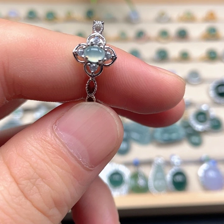 翡翠未镶嵌戒指戒指