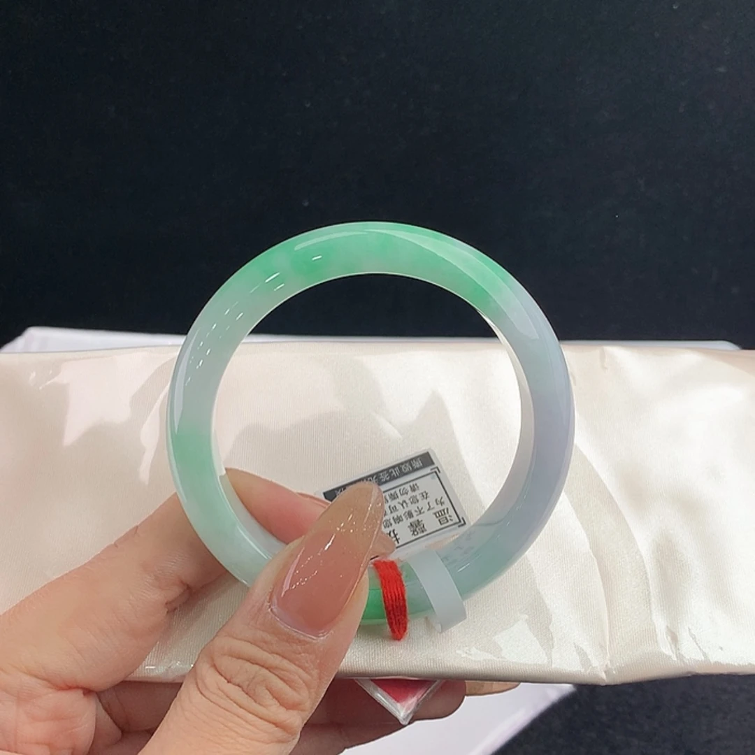 【闪购商品】未镶嵌手镯翡翠正55