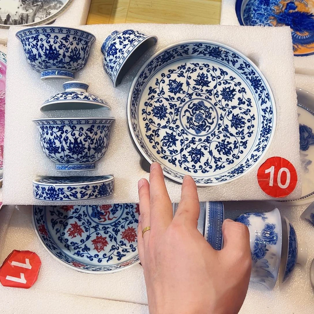 岩***帝青花缠枝莲五件套