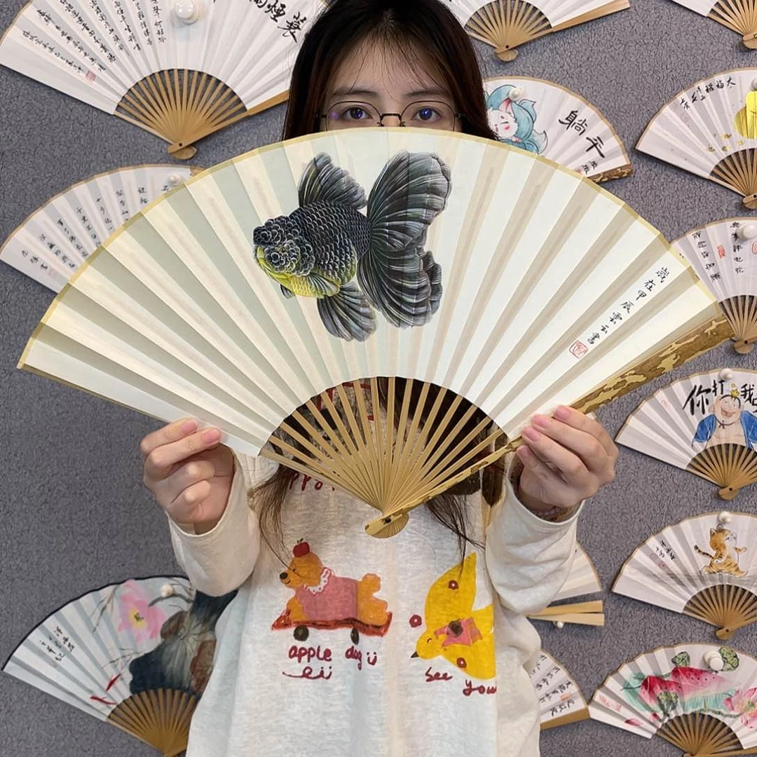 国画95寸梅妃-纯手绘-文玩扇骨（默认粘好）