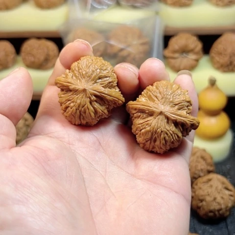 【闪购商品】文玩核桃把件磨盘