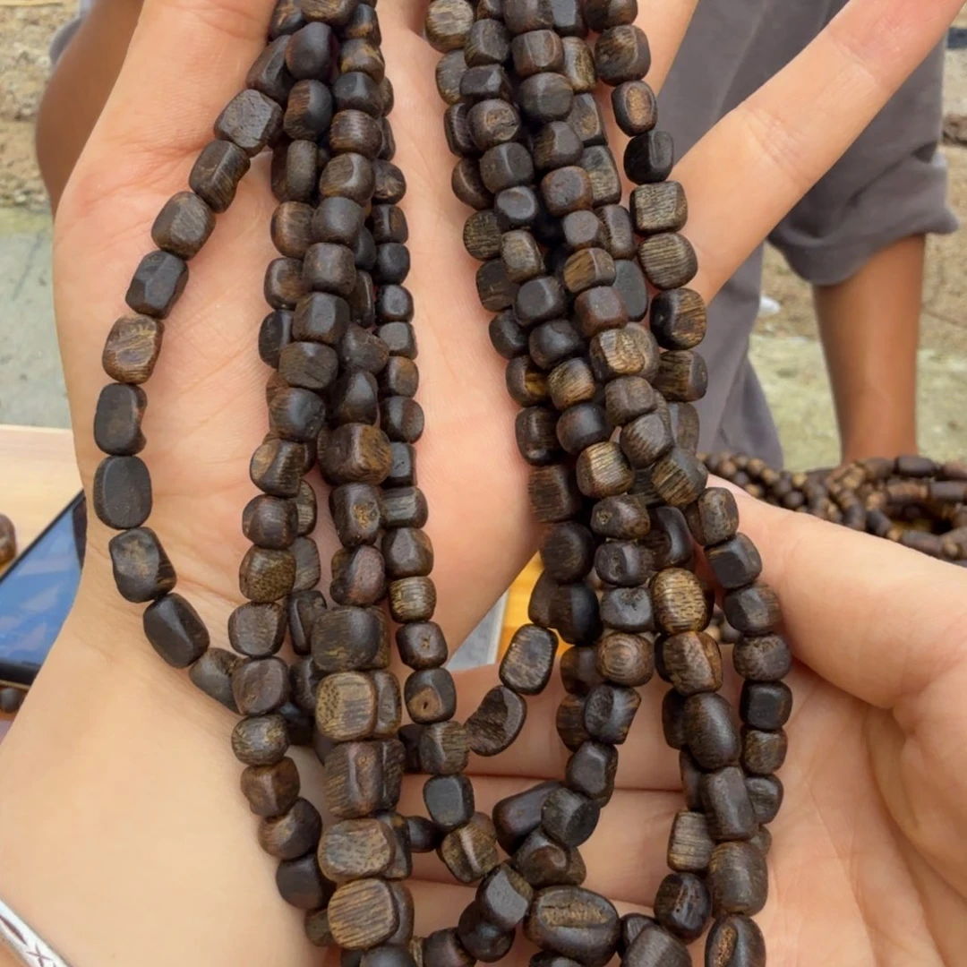 透顶绿沉水板头多圈20克+多样性发货一条