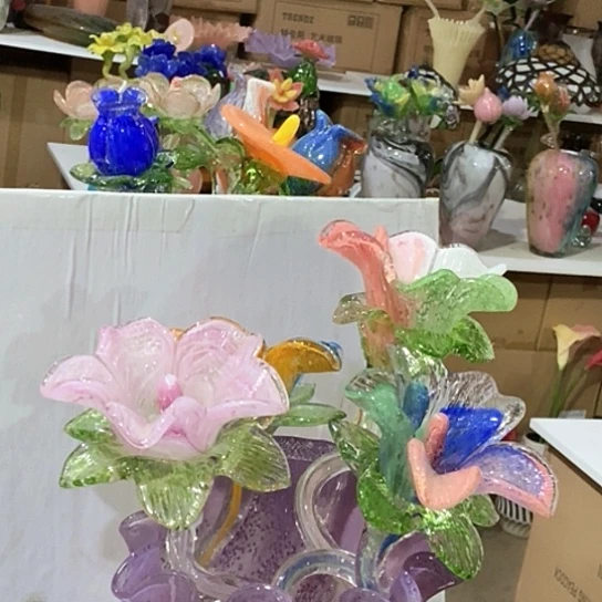 琉璃花瓶高45厘米宽6厘米