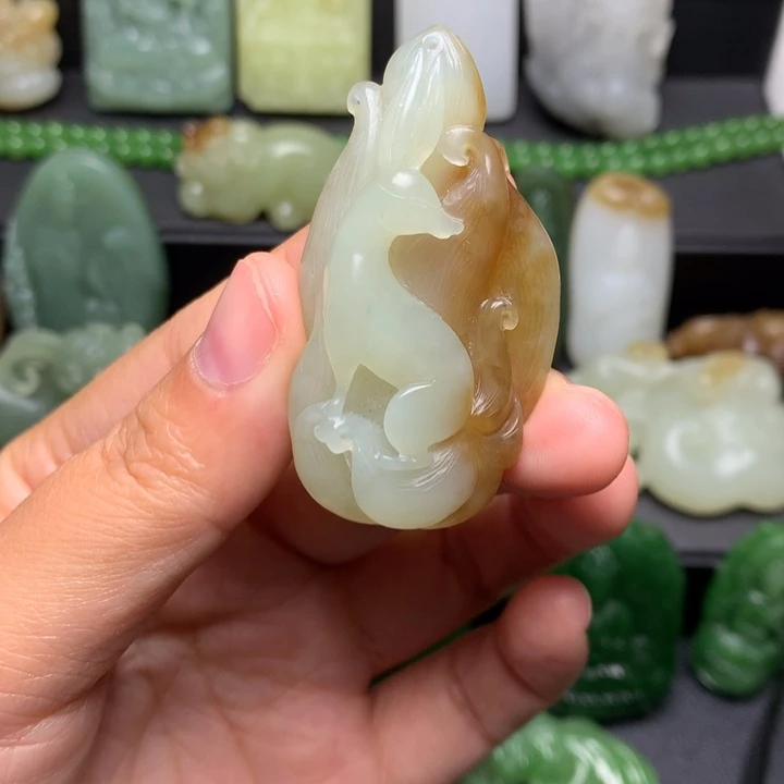 颈饰未镶嵌和田玉