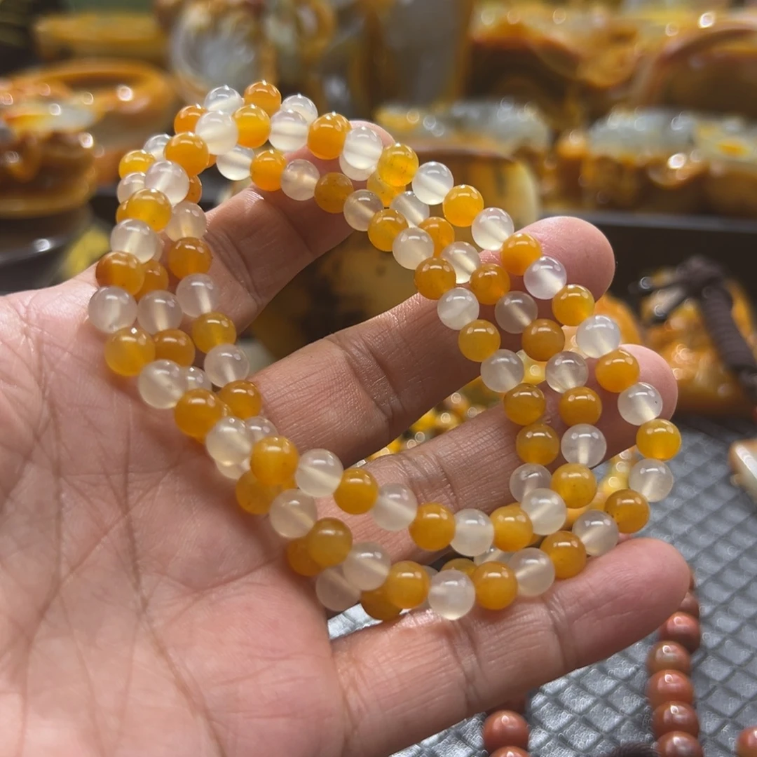 石英质玉未镶嵌颈饰