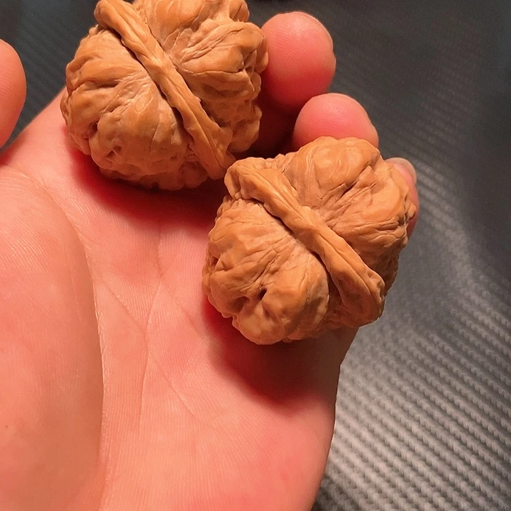 B***️文玩核桃把件蛤蟆头
