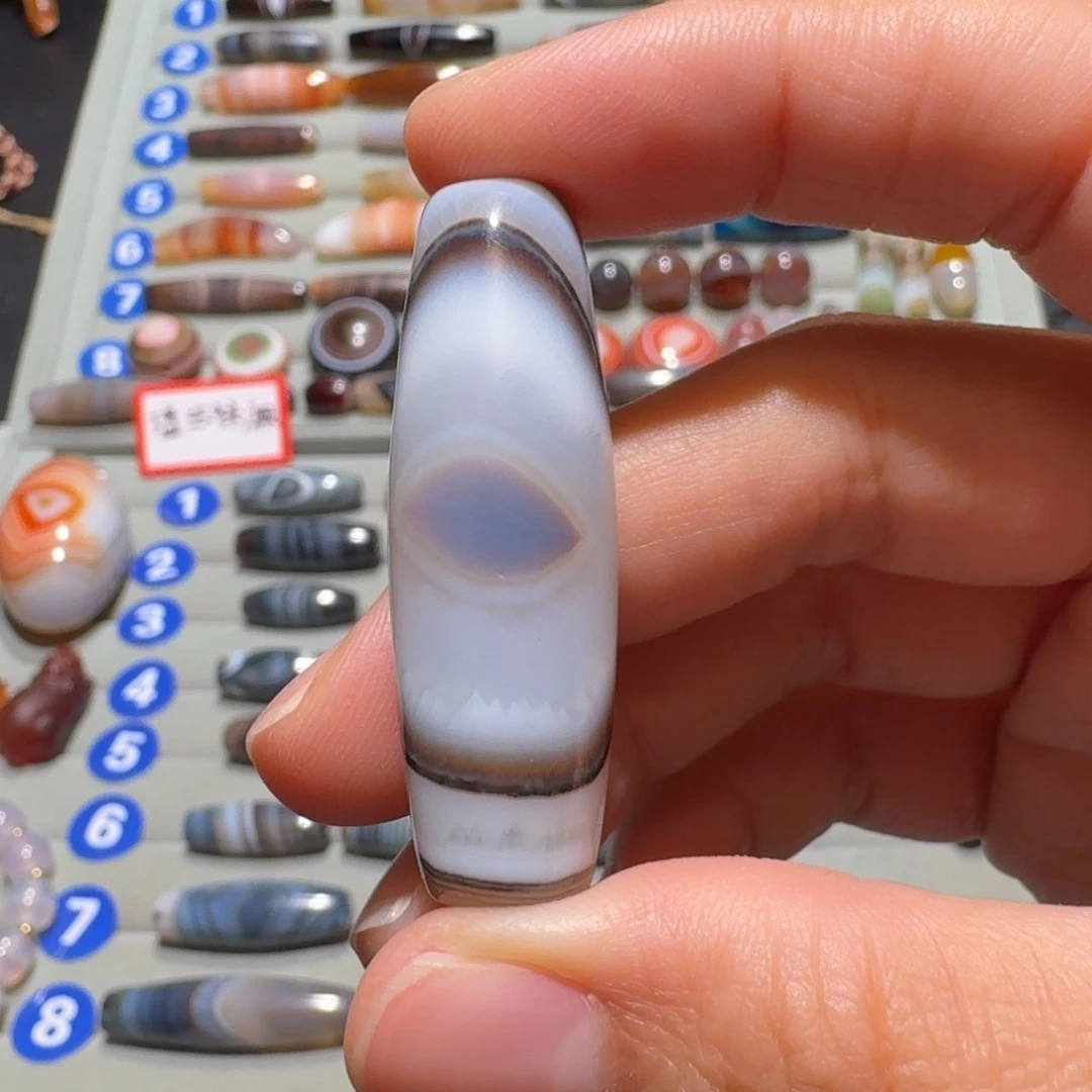 玛瑙/玉髓未镶嵌珠宝半成品