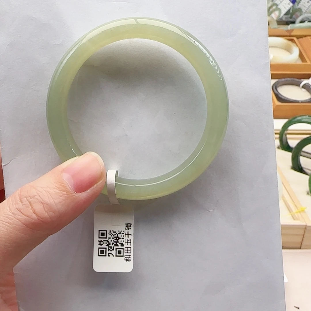 和田玉手镯未镶嵌52