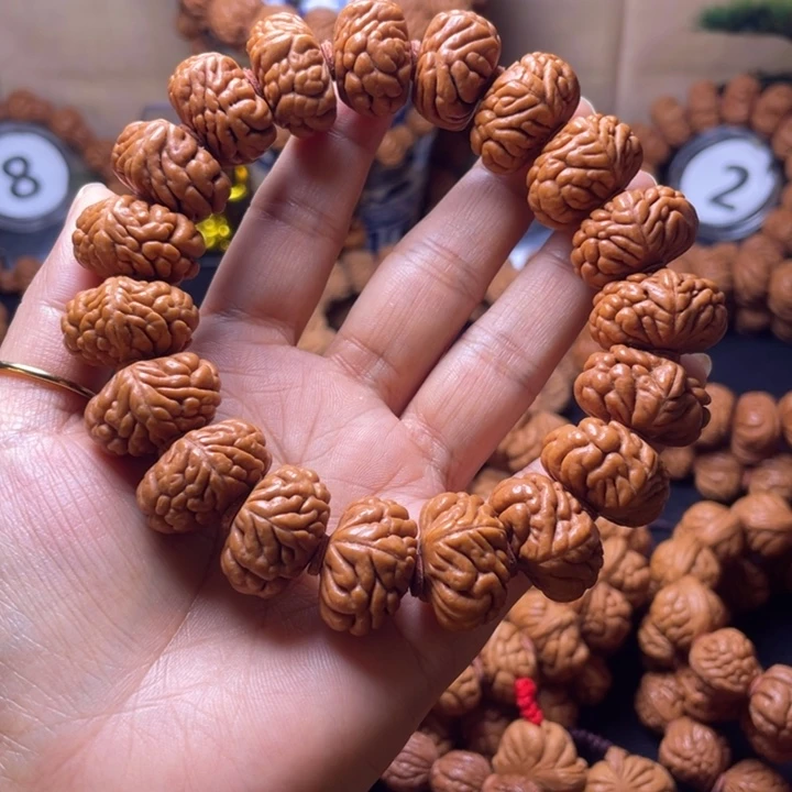 六***后吊坠桃核霸王龙手串