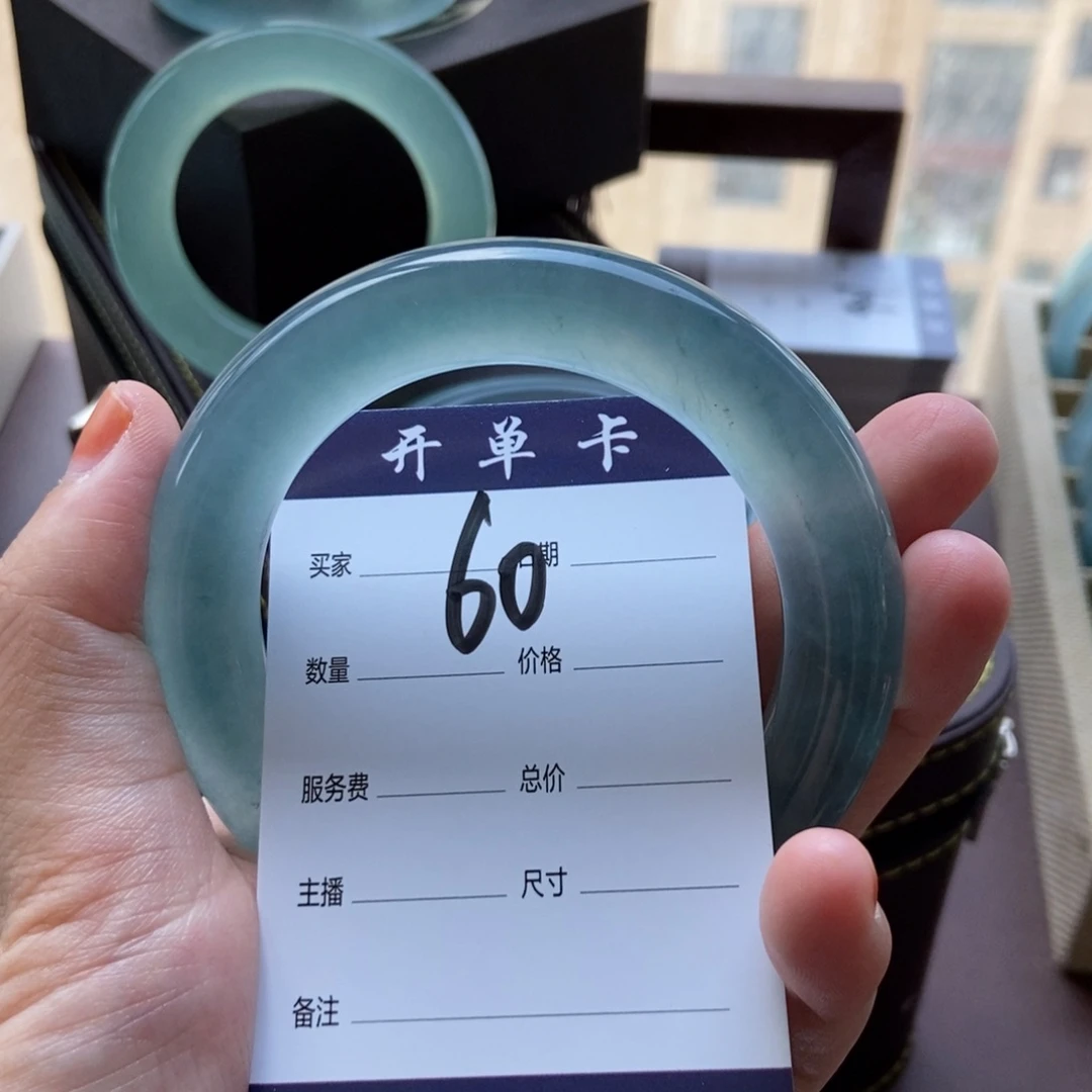 千****一物一拍  专拍链接