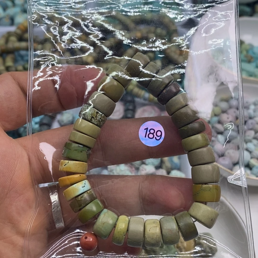 焦***、南红玛瑙未镶嵌珠宝奇石