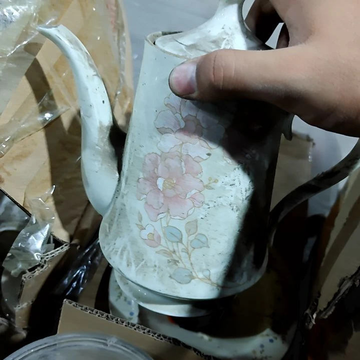 陶瓷盘子碗啥都有