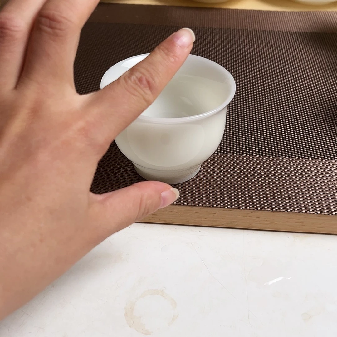 瓷片回****）精品翡翠玉主人杯