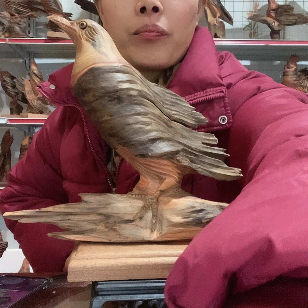 松木华*琥珀木精美自然摆件