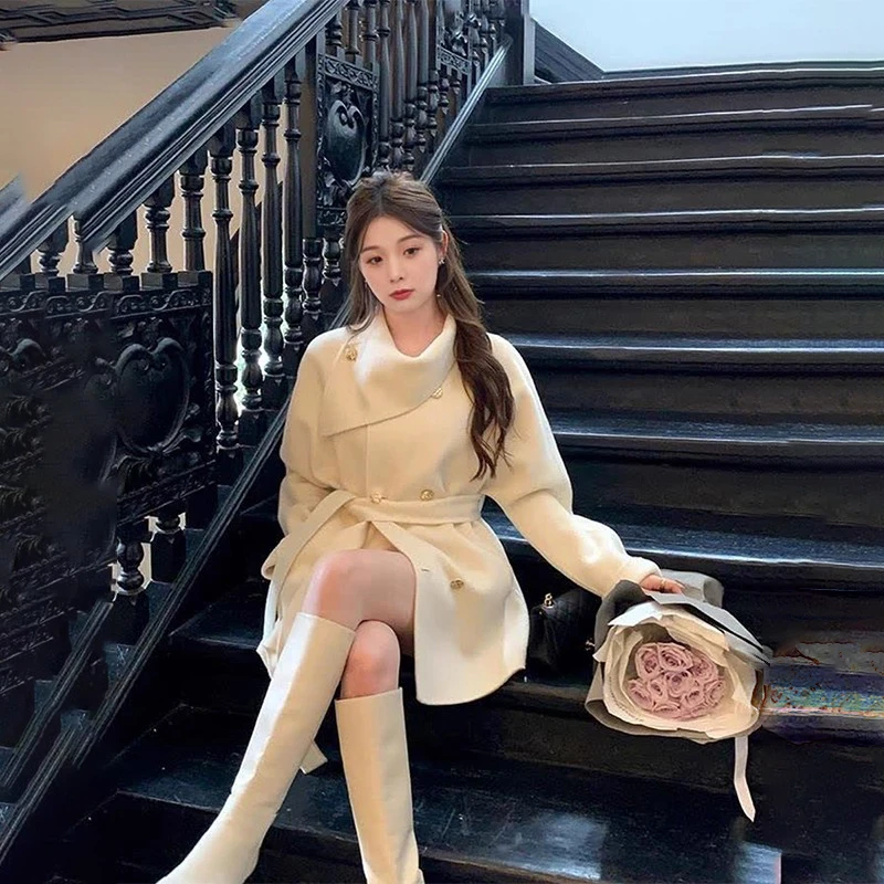 白色MIU系千金呢子大衣2025冬季设计小个子大衣大衣气质高级