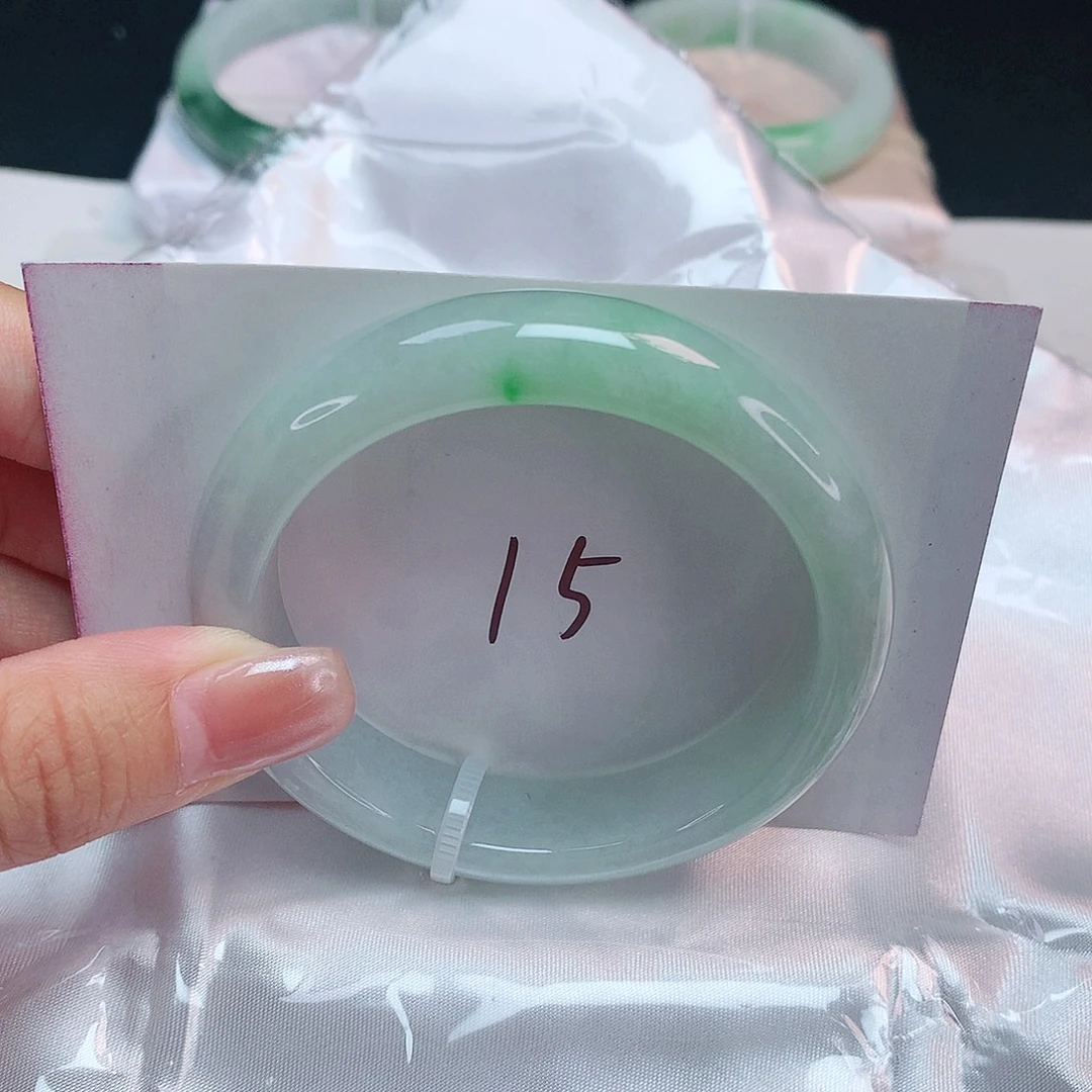 翡翠未镶嵌手镯 正圈52+