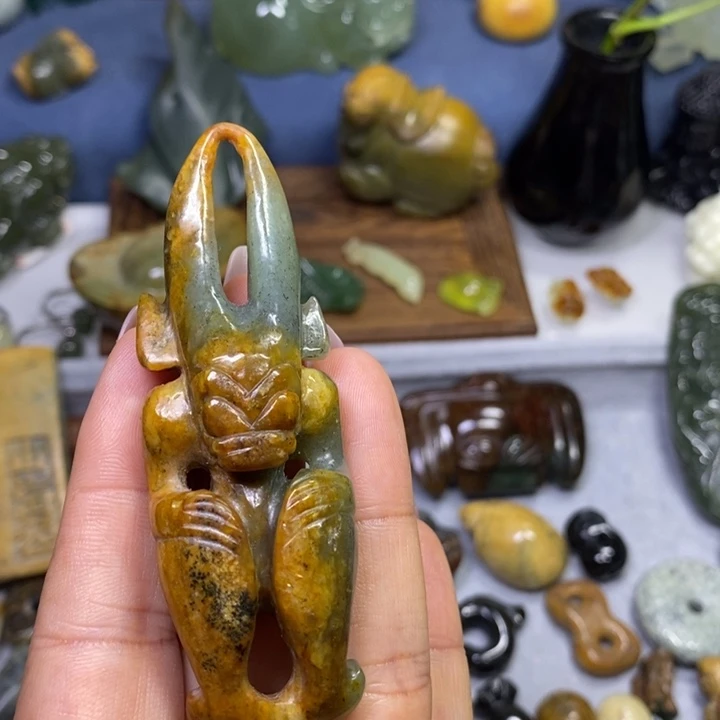 岫岩河磨玉（透闪石质玉）未镶嵌把件