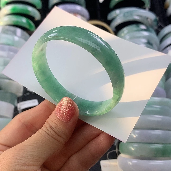 翡翠手镯未镶嵌公主53+