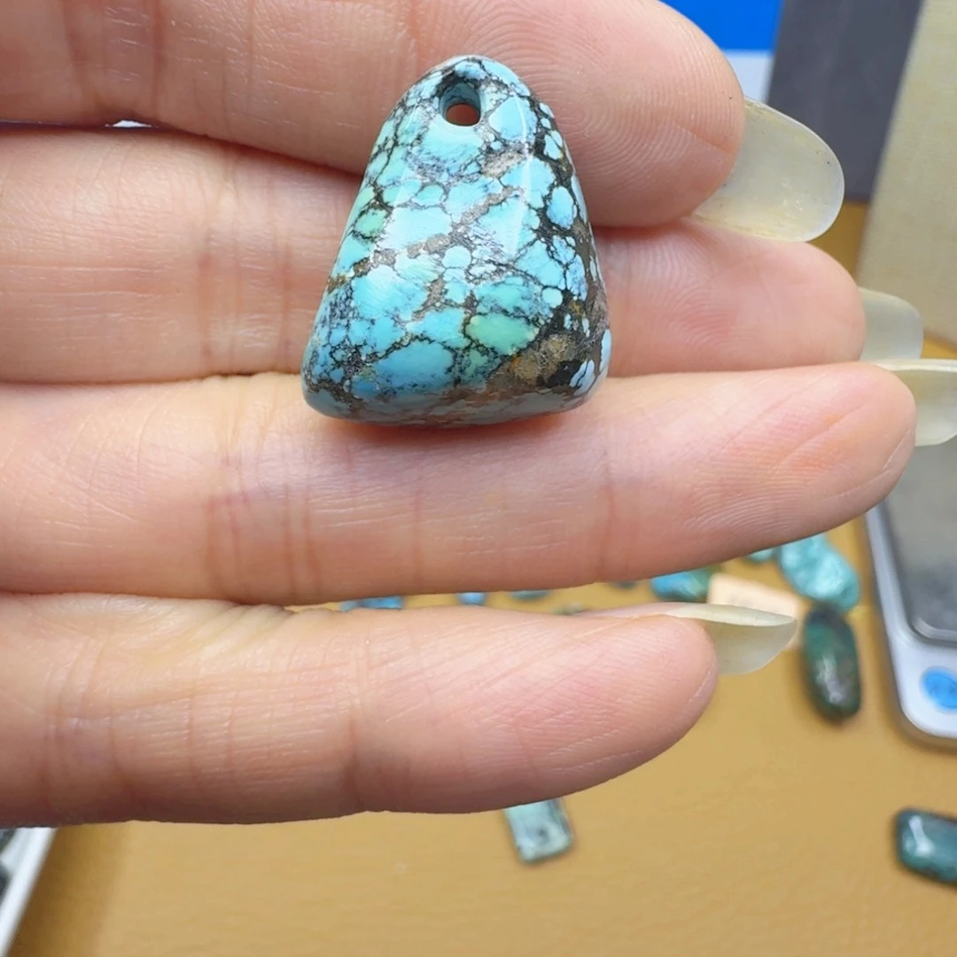 未镶嵌绿松石随型