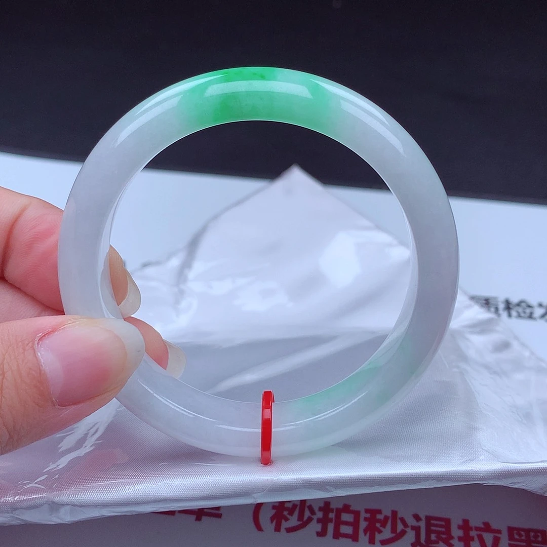 翡翠手镯未镶嵌手镯001893