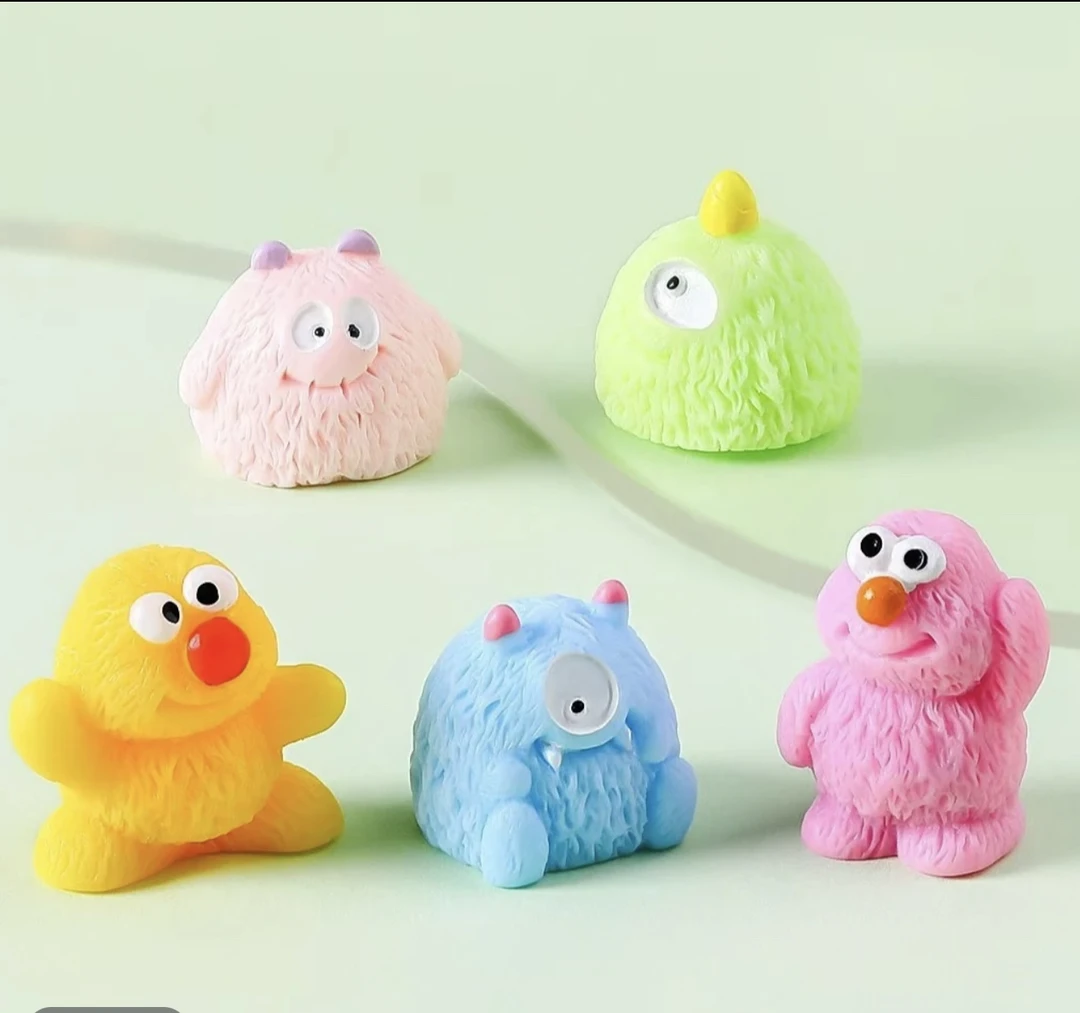 【对对碰】大眼仔小怪兽公仔 diy微景观桌面汽车载小摆件