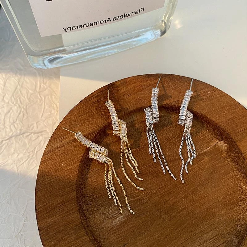 铜合金锆石耳饰 新款时尚线条耳环锆石流苏中长款流线型气质日韩