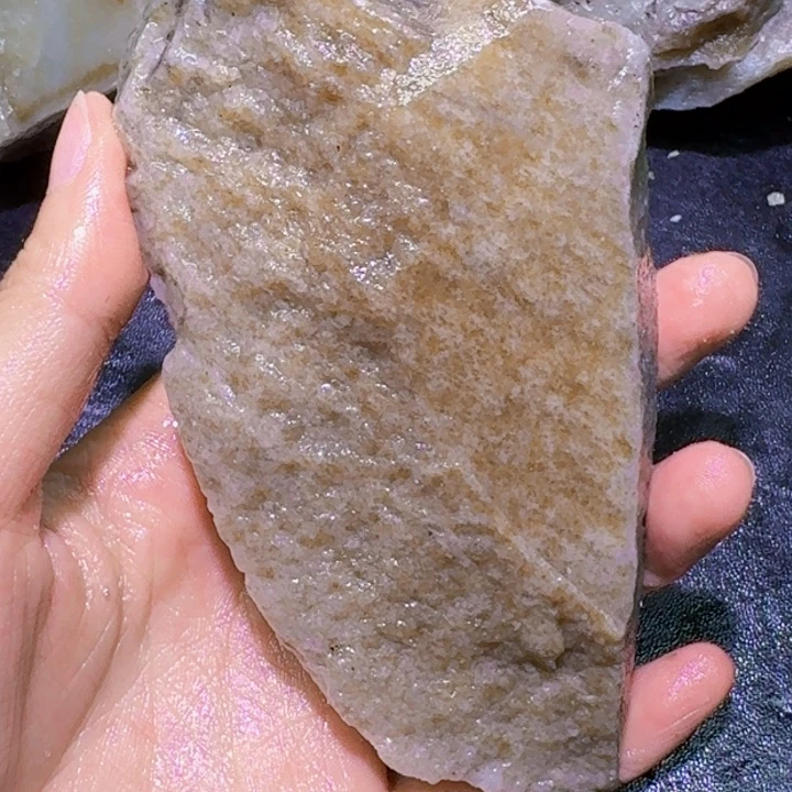 未镶嵌和田玉（糖玉）珠宝半成品