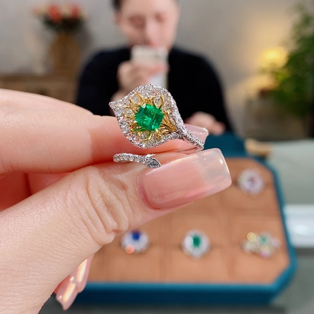 祖母绿戒指18K金镶嵌0.575ct