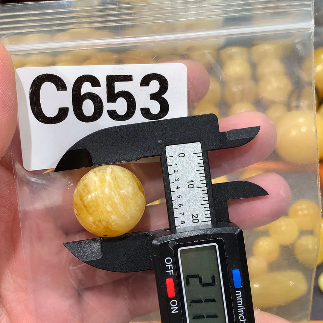 未镶嵌琥珀珠宝奇石