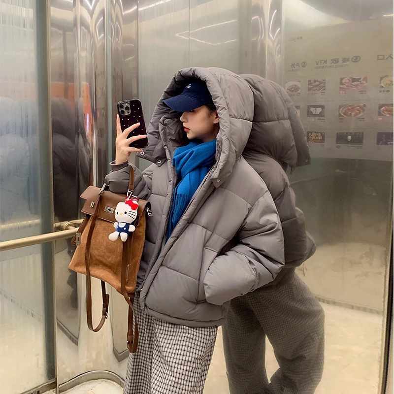 2025年新款韩版宽松立领连帽女冬季高级感轻奢加厚保暖面包服棉服