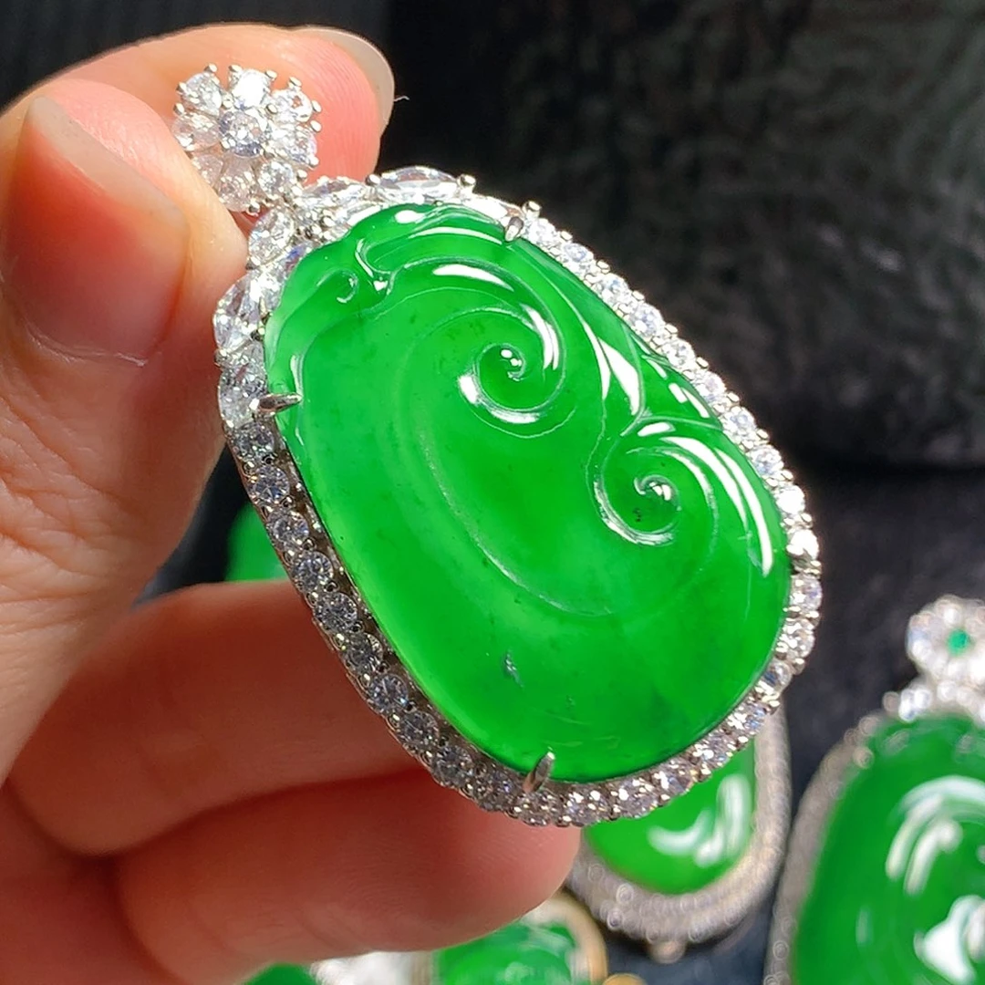 翡翠未镶嵌吊坠(不含链)