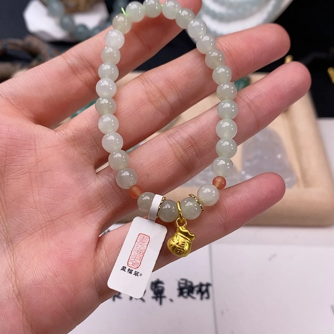 翡翠颈饰未镶嵌手串