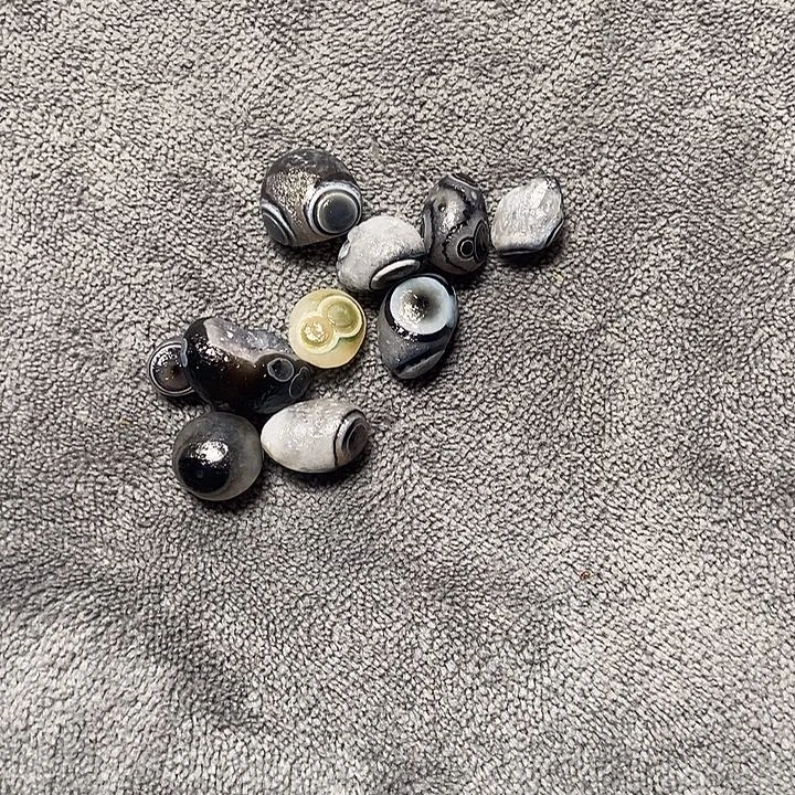 刘***石玛瑙/玉髓未镶嵌珠宝奇石